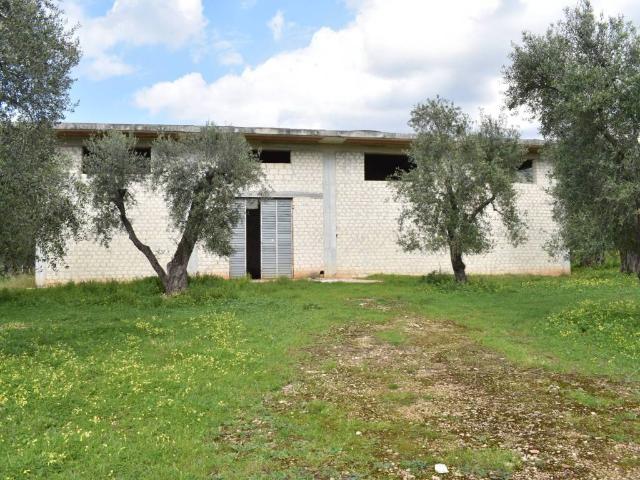 Locale Commerciale in vendita a Puglia, Foggia