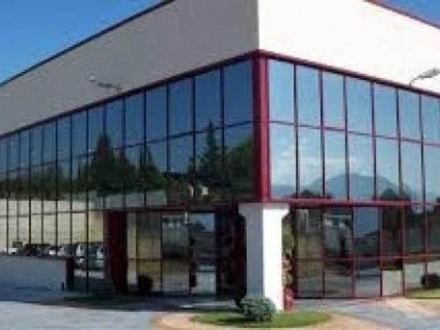 Locale Commerciale in vendita a La Prada, Carrara