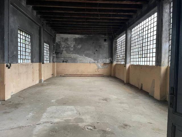 Locale Commerciale in vendita a Piemonte, Verbano-cusio-ossola
