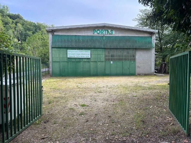Locale Commerciale in vendita a Casale Litta, Lombardia