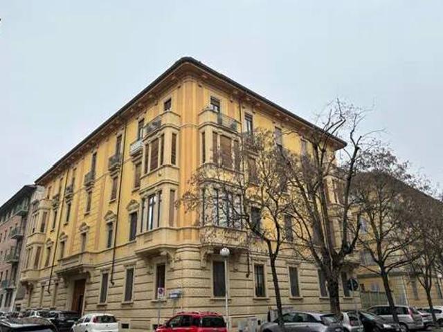 Locale Commerciale in vendita a Piemonte, Alessandria
