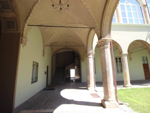 Locale Commerciale in vendita a Piemonte, Alessandria