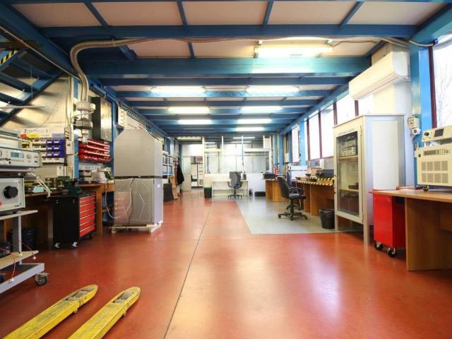 Locale Commerciale in vendita a Unione dei comuni Valli del Reno, Lavino e Samoggia, Casalecchio Di Reno