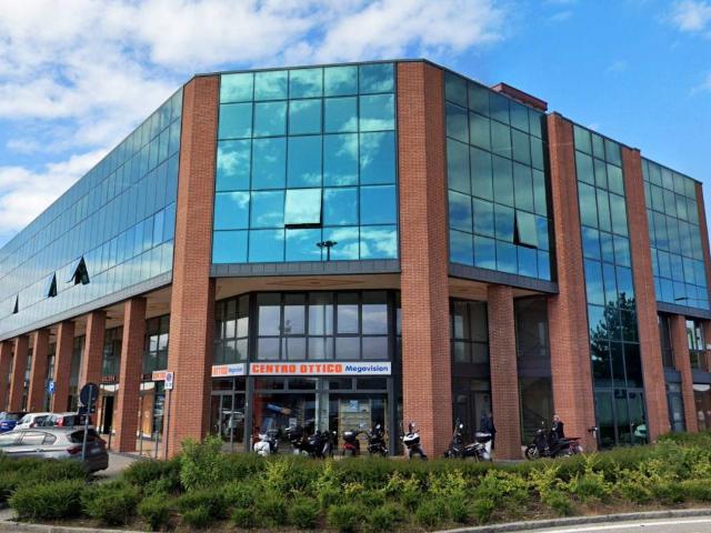 Locale Commerciale in vendita a Unione dei comuni Valli del Reno, Lavino e Samoggia, Casalecchio Di Reno