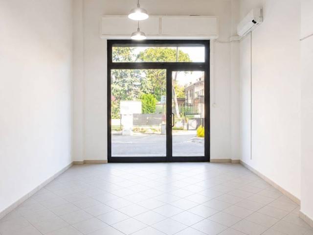 Locale Commerciale in vendita a Unione dei comuni Valli del Reno, Lavino e Samoggia, Casalecchio Di Reno