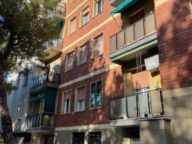 Locale Commerciale in vendita a Unione dei comuni Valli del Reno, Lavino e Samoggia, Casalecchio Di Reno
