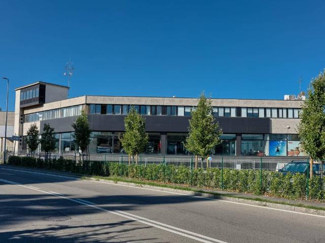 Locale Commerciale in vendita a Unione dei comuni Valli del Reno, Lavino e Samoggia, Casalecchio Di Reno