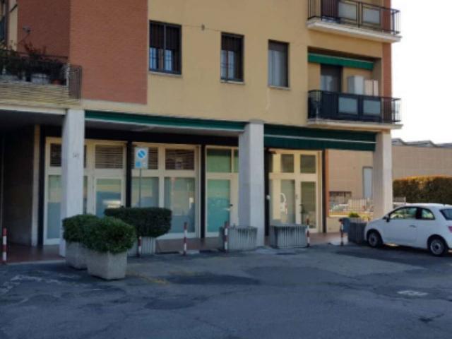 Locale Commerciale in vendita a Unione dei comuni Valli del Reno, Lavino e Samoggia, Casalecchio Di Reno