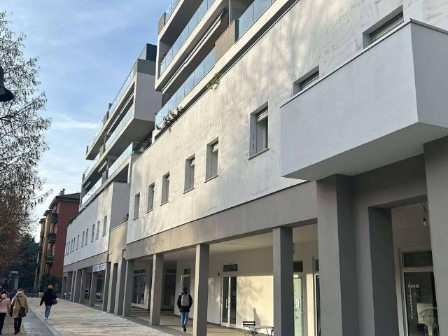 Locale Commerciale in vendita a Unione dei comuni Valli del Reno, Lavino e Samoggia, Casalecchio Di Reno