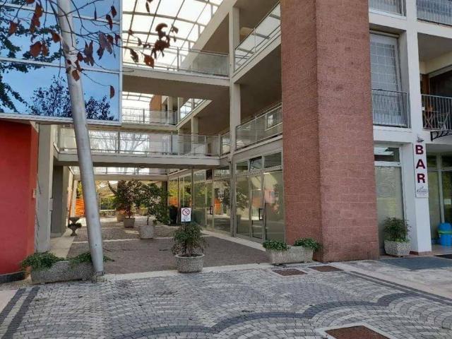 Locale Commerciale in vendita a Casaleone, Veneto