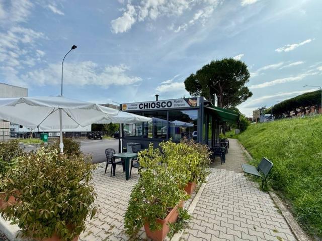 Locale Commerciale in vendita a Nuovo Circondario Imolese, Casalfiumanese