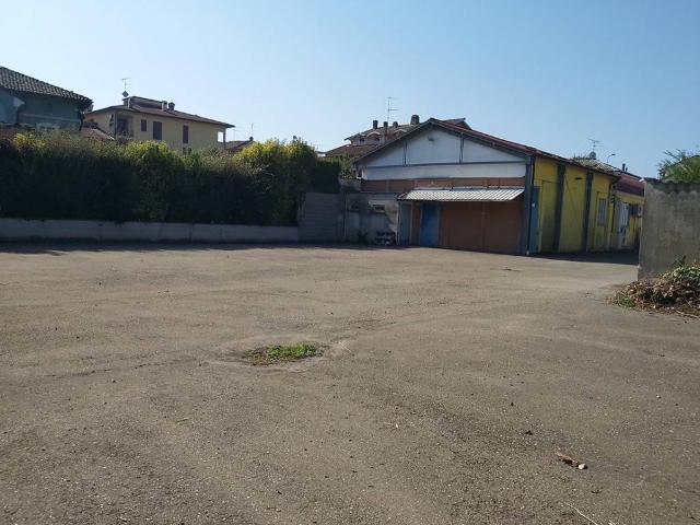 Locale Commerciale in vendita a Casalmaggiore, Lombardia