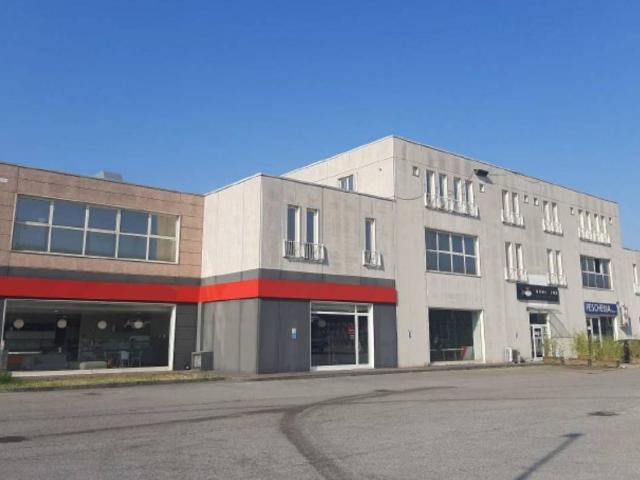Locale Commerciale in vendita a Casalmaggiore, Lombardia