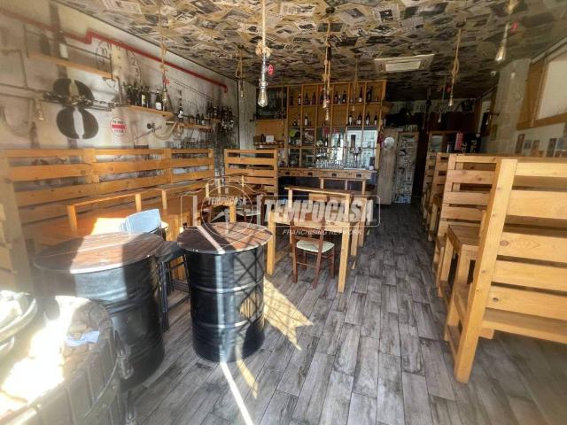 Locale Commerciale in vendita a Casalnuovo Di Napoli, Campania