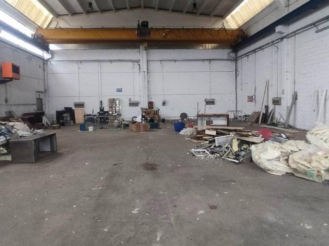 Locale Commerciale in vendita a Casalpusterlengo, Lombardia