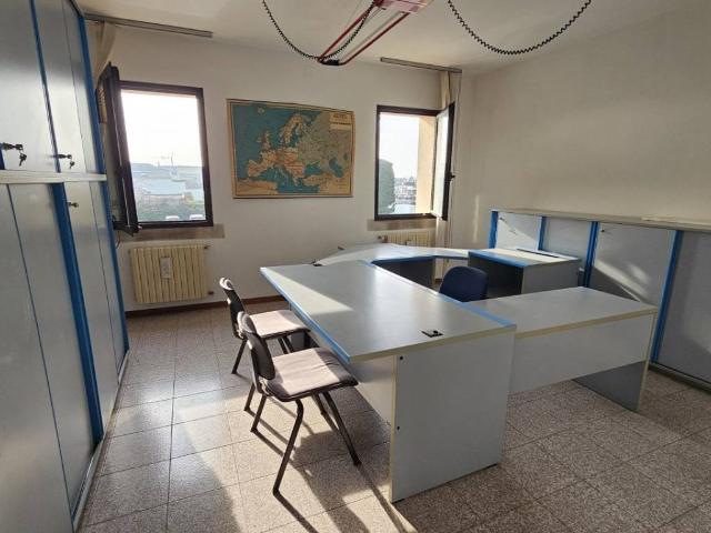 Locale Commerciale in vendita a Casalserugo