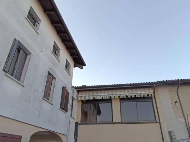 Locale Commerciale in vendita a Casarsa Della Delizia, Friuli-Venezia Giulia