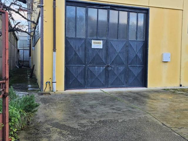 Locale Commerciale in vendita a Casarza Ligure, Liguria