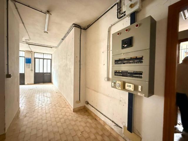 Locale Commerciale in vendita a Casazza, Lombardia