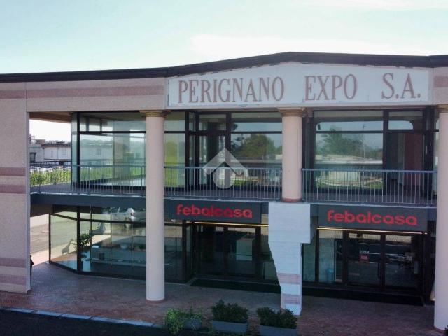 Locale Commerciale in vendita a Casciana Terme Lari, Perignano