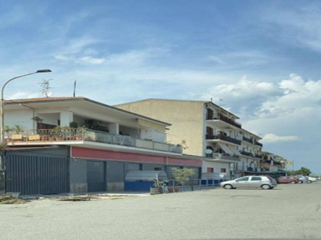 Locale Commerciale in vendita a Cassano all'Ionio, Calabria