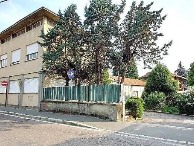 Locale Commerciale in vendita a Boschirolo, Cassano Magnago