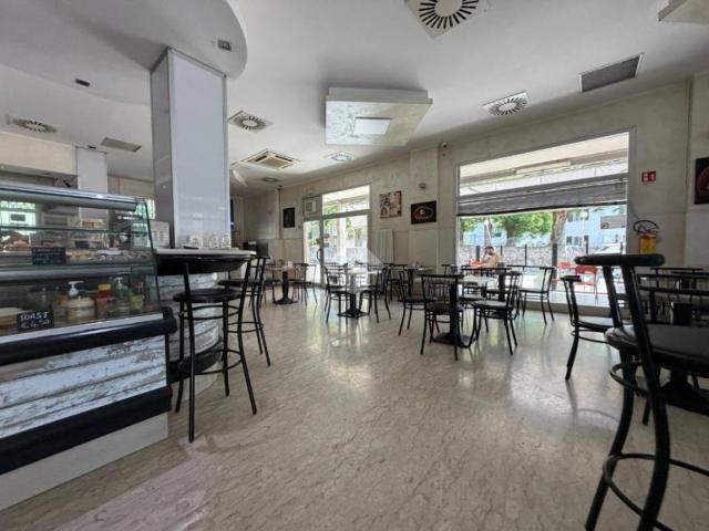 Locale Commerciale in vendita a Piemonte, Alessandria