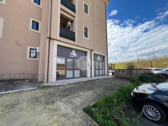 Locale Commerciale in vendita a San Bartolomeo, Cassino