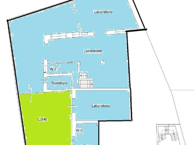 Locale Commerciale in vendita a San Silvestro, Cassino