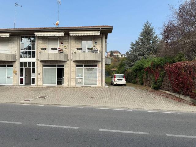 Locale Commerciale in vendita a Castagnole delle Lanze, Piemonte