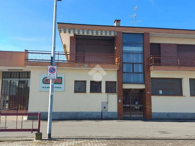 Locale Commerciale in vendita a Castano Primo, Lombardia