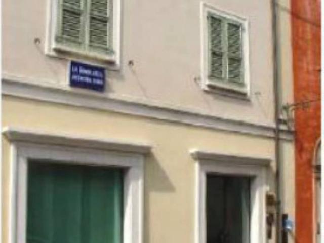 Locale Commerciale in vendita a Castel Goffredo, Lombardia