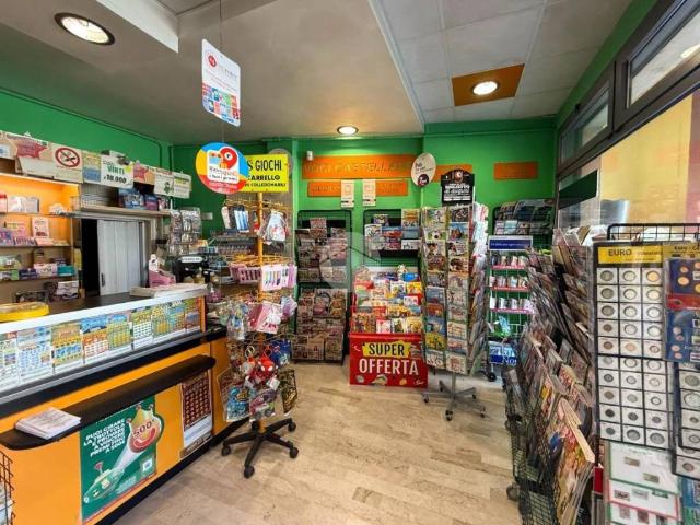 Locale Commerciale in vendita a Castel Goffredo, Lombardia