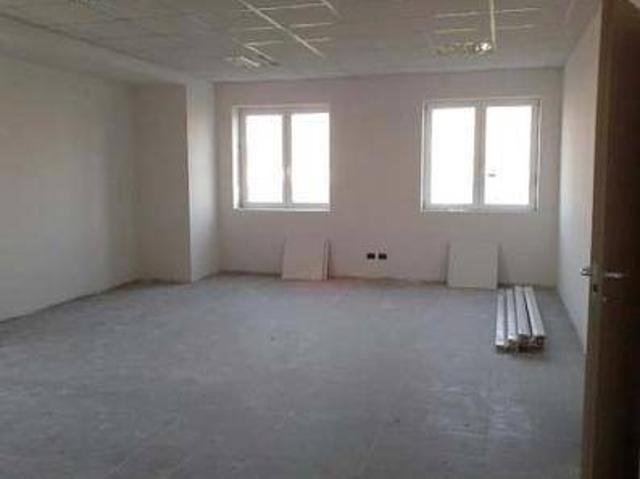 Locale Commerciale in vendita a Castel Goffredo, Lombardia