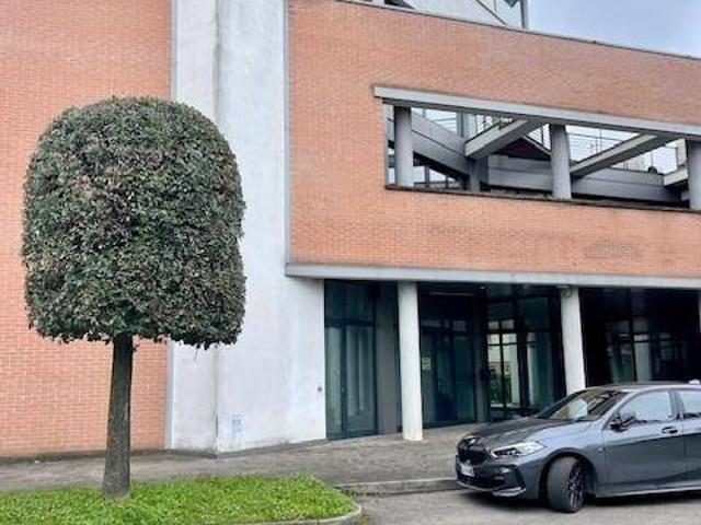 Locale Commerciale in vendita a Unione Reno Galliera, Castel Maggiore