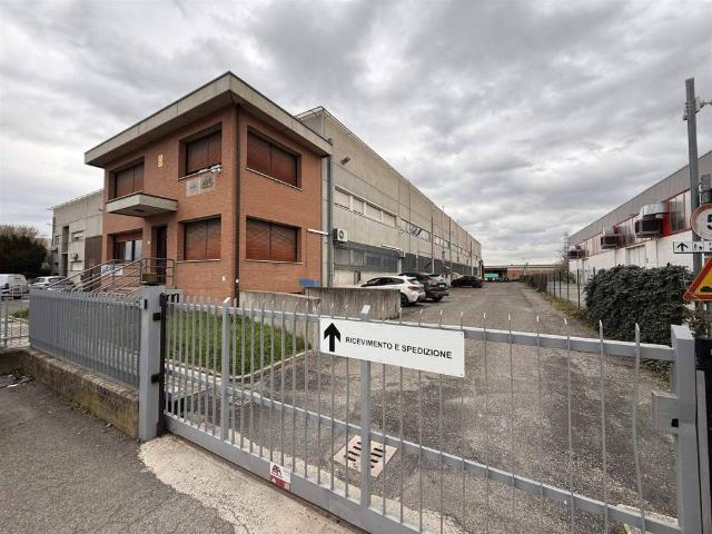 Locale Commerciale in vendita a Unione Reno Galliera, Castel Maggiore