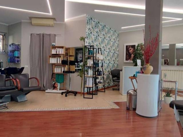 Locale Commerciale in vendita a Castel Rozzone, Lombardia