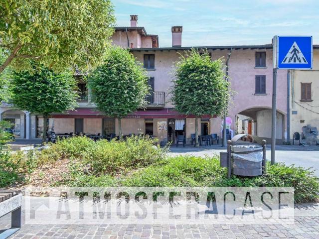 Locale Commerciale in vendita a Castel Rozzone, Lombardia