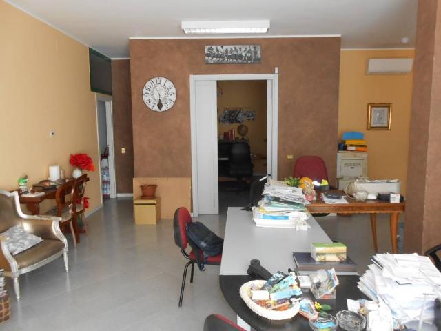 Locale Commerciale in vendita a Castel San Giovanni, Reggio Emilia