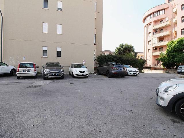Locale Commerciale in vendita a Casteldaccia, Sicilia