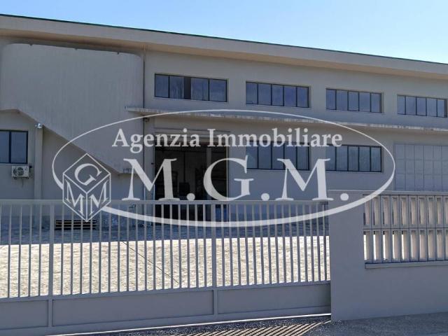 Locale Commerciale in vendita a Castelfranco Di Sotto, Toscana