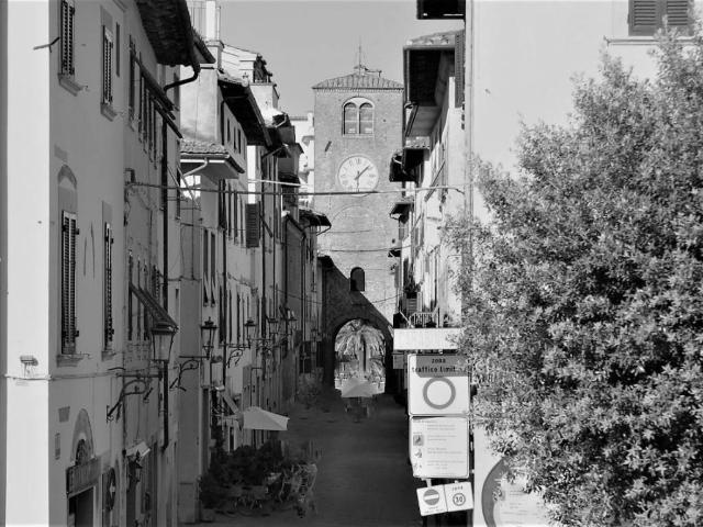 Locale Commerciale in vendita a Castelfranco Di Sotto, Toscana