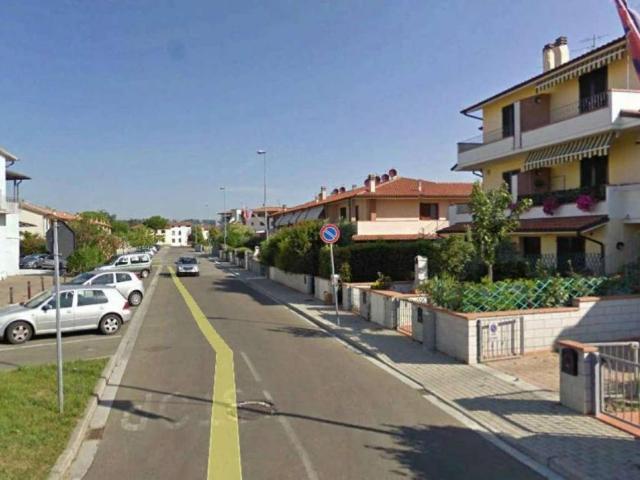 Locale Commerciale in vendita a Castelfranco Di Sotto, Toscana