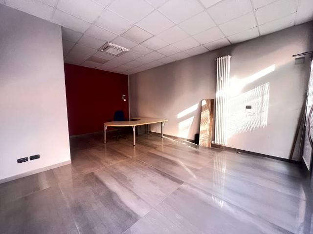 Locale Commerciale in vendita a Unione dei comuni del Sorbara, Castelfranco Emilia
