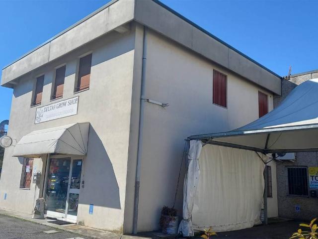 Locale Commerciale in vendita a Unione dei comuni del Sorbara, Castelfranco Emilia