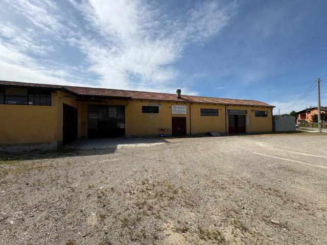Locale Commerciale in vendita a Unione dei comuni del Sorbara, Castelfranco Emilia