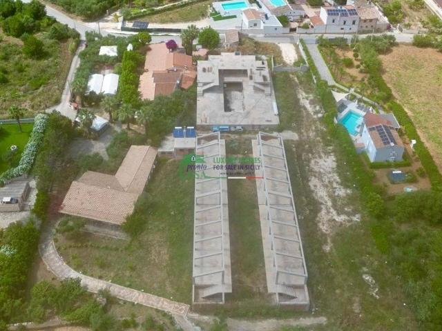 Locale Commerciale in vendita a Case Buffa, Castellammare Del Golfo