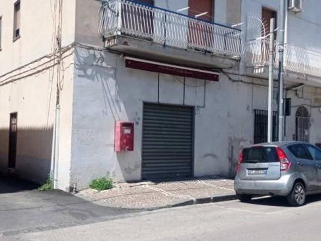Locale Commerciale in vendita a Pioppaino, Castellammare Di Stabia