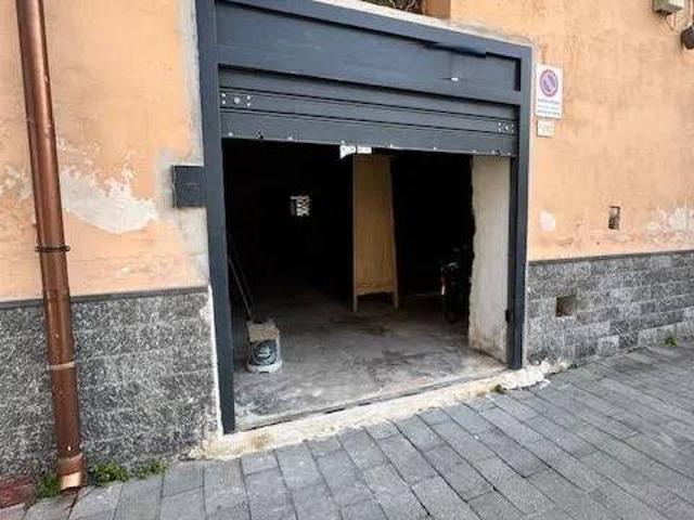 Locale Commerciale in vendita a Pioppaino, Castellammare Di Stabia