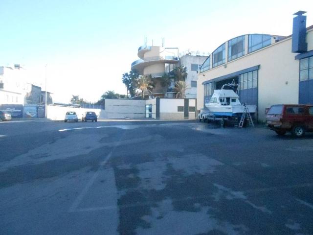 Locale Commerciale in vendita a Pioppaino, Castellammare Di Stabia